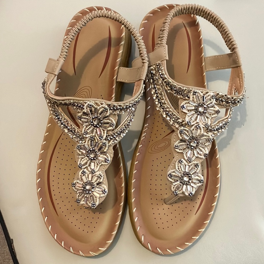 Tan beige crystal beaded sparkly sandals stretchy ankle strap cute summer 9 9.5